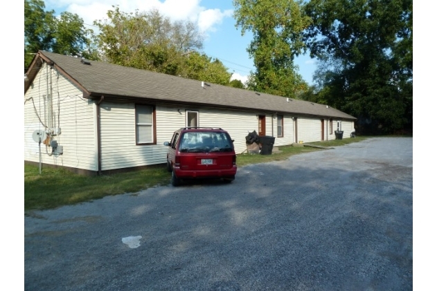 330-340 Jackson St in Murfreesboro, TN - Building Photo - Building Photo