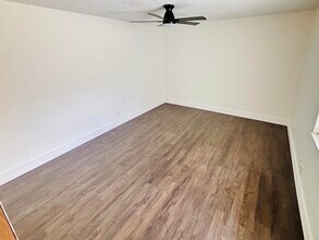 10303 Pippin Ln in Royal Palm Beach, FL - Building Photo - Building Photo
