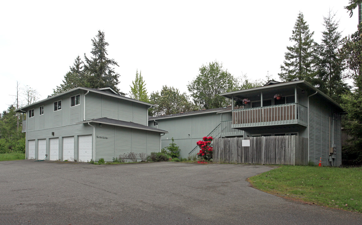 3225 56th St NW in Gig Harbor, WA - Building Photo