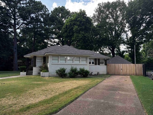 4872 Carnes Ave in Memphis, TN - Building Photo - Building Photo