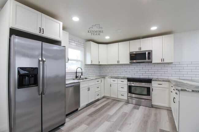 608 Torbett St in Richland, WA - Building Photo - Building Photo