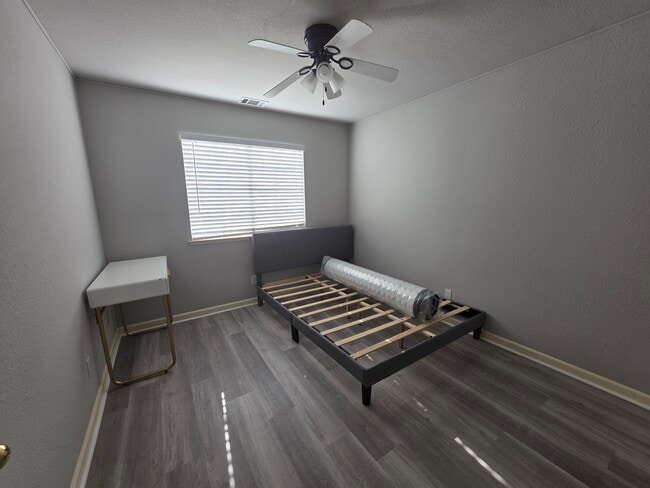 6225 Thicket Ct in Elk Grove, CA - Building Photo - Building Photo