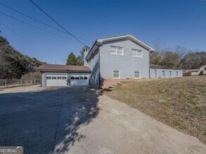 5100 Redan Rd in Stone Mountain, GA - Building Photo - Building Photo