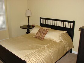 385 Old Epps Bridge Rd in Athens, GA - Building Photo