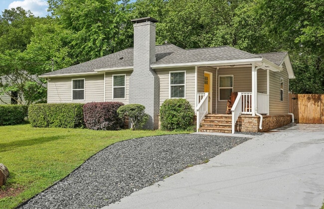 property at 1605 Wellswood Dr SE