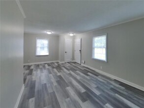 6821 Thomas Ave S in Minneapolis, MN - Building Photo - Building Photo