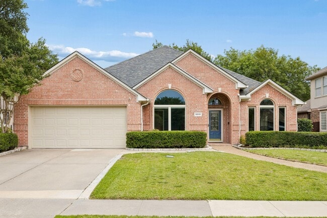 5010 Plantation Ln