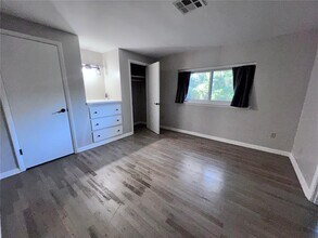 122 NW 29th St in Gainesville, FL - Building Photo - Building Photo