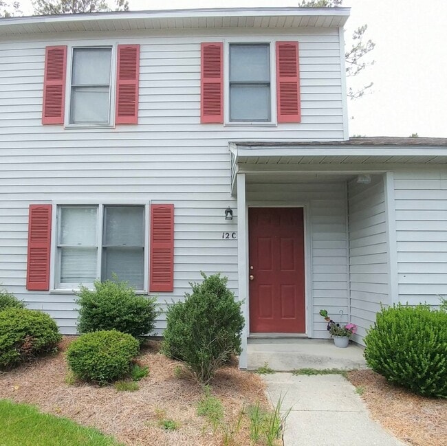 property at 12 Port W Ct