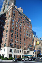 30 Sutton Pl in New York, NY - Foto de edificio - Building Photo