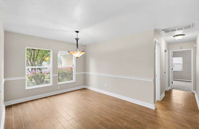 10308 Malvasia Ave in Riverview, FL - Foto de edificio - Building Photo