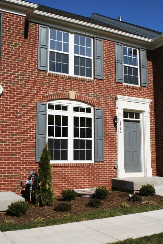 property at 2386 Abington Dr