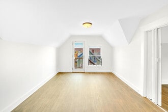11 Southview St in Naugatuck, CT - Building Photo - Building Photo