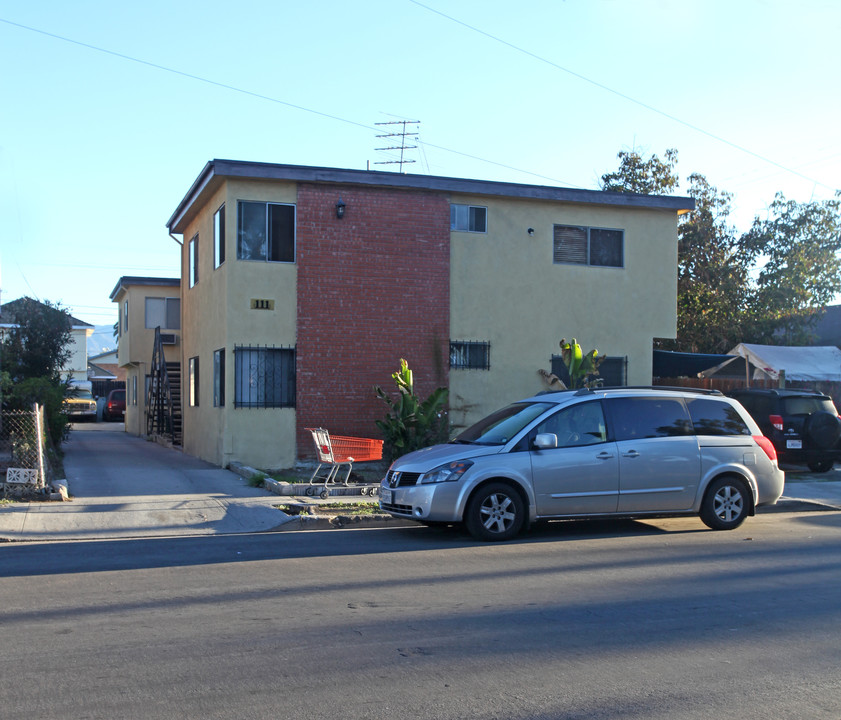 111 E Avenue 38 in Los Angeles, CA - Building Photo