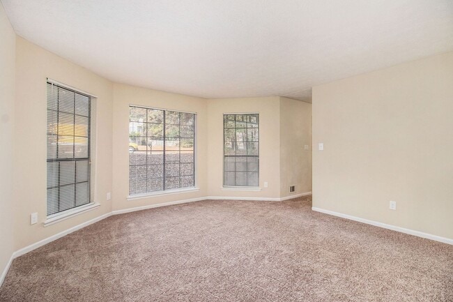 903 Mainstreet Park Ct in Stone Mountain, GA - Building Photo - Building Photo