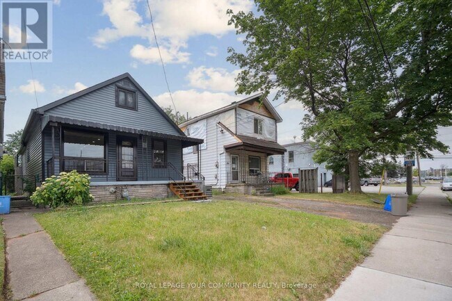 8 Merchison Ave in Hamilton, ON - Building Photo - Building Photo