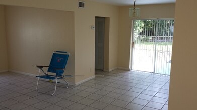 19601 SW 103rd Ct in Cutler Bay, FL - Building Photo - Building Photo