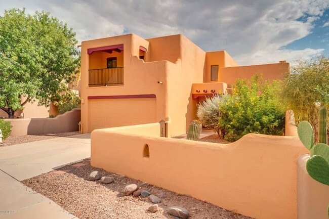 property at 2725 W Placita Mesa Alta