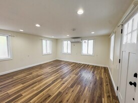 6071 N Shady Side Dr in Provo, UT - Building Photo