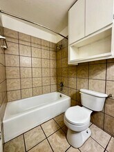 1102 Donna Kay Dr in Kerrville, TX - Building Photo - Building Photo