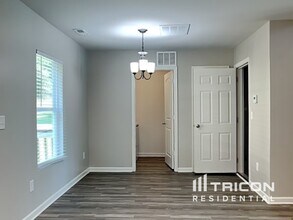 437 Brookfield Dr in Statesville, NC - Building Photo - Building Photo