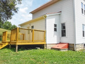 121 Brady Rd in Scenery Hill, PA - Building Photo - Building Photo