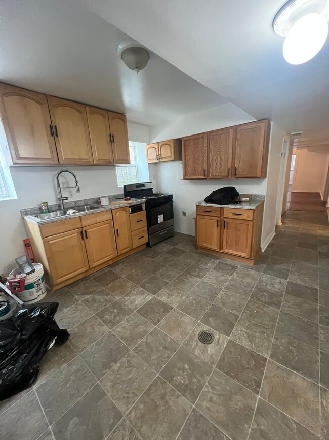 3035 N Keating Ave, Unit Garden in Chicago, IL - Foto de edificio - Building Photo