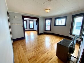 14 Loring St in Worcester, MA - Building Photo - Building Photo