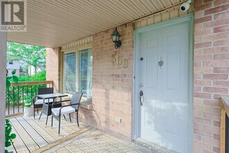 300 Crawford St in London, ON - Building Photo - Building Photo