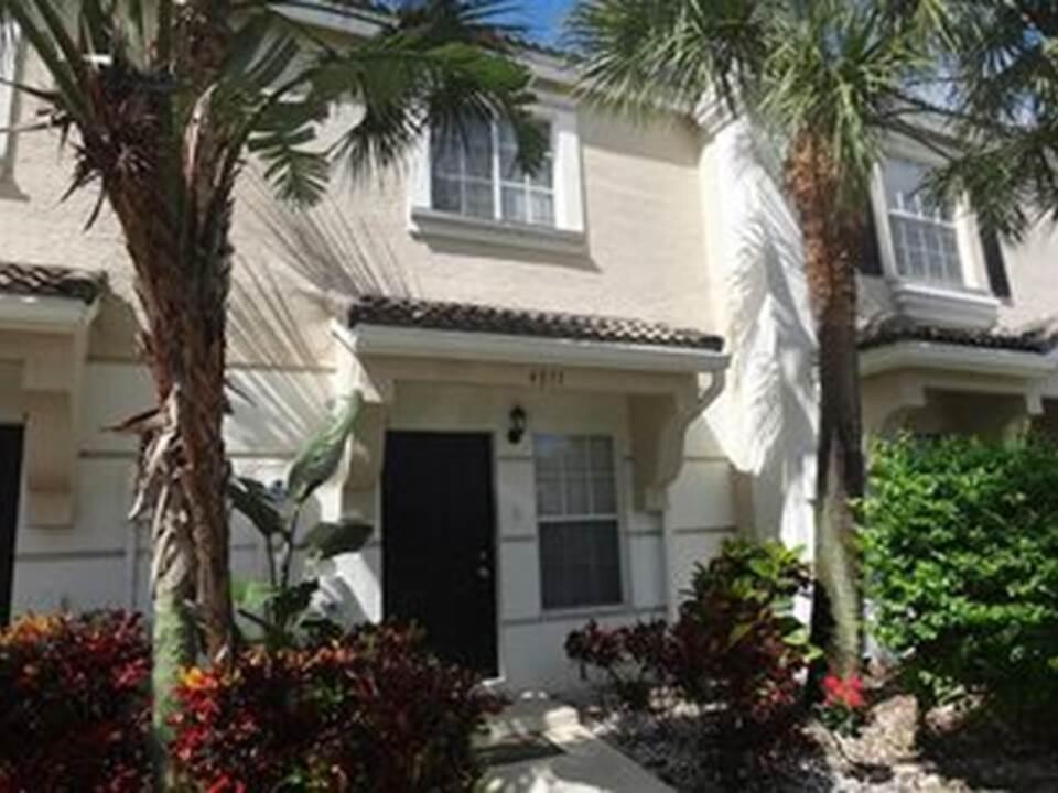 4851 Palmbrooke Terrace in West Palm Beach, FL - Building Photo