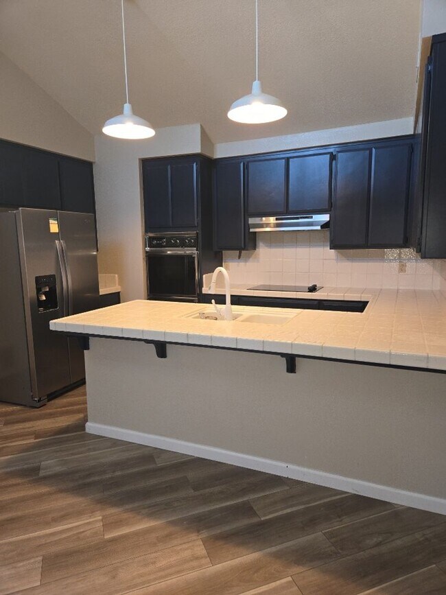 1315 Hawthorne Ct in Dixon, CA - Building Photo - Building Photo