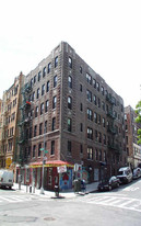 64 W 165th St in Bronx, NY - Building Photo