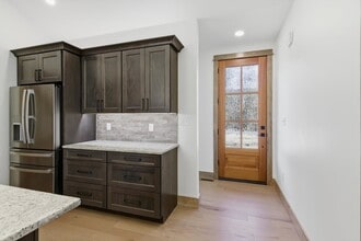 106 Fairway Cir in Townsend, TN - Building Photo - Building Photo