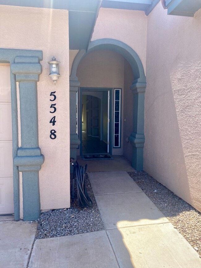 5548 Patagonia Dr in Las Cruces, NM - Building Photo - Building Photo