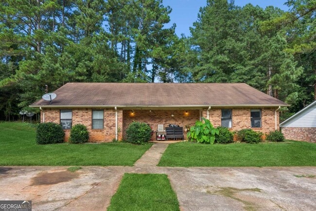 property at 125 St Andrews Ct