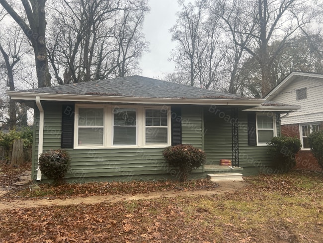 property at 955 Byron Dr SW