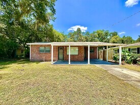 3106 Strawberry Ln in Lakeland, FL - Building Photo