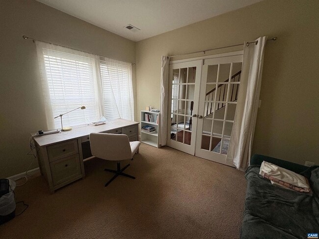 904 Bing Ln in Charlottesville, VA - Foto de edificio - Building Photo