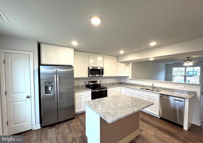 140 Olga Dr in Martinsburg, WV - Building Photo - Building Photo