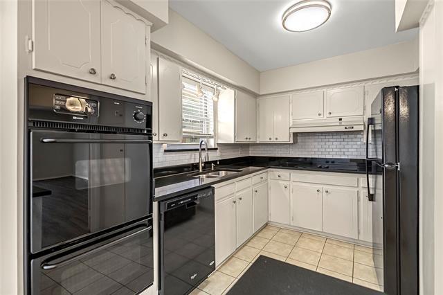 5835 E University Blvd in Dallas, TX - Building Photo - Building Photo