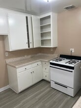 1020 Carob in Montebello, CA - Building Photo - Interior Photo