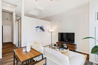 309 Vine St in Cincinnati, OH - Building Photo - Building Photo