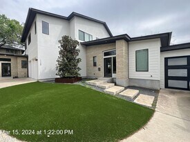 1120 Fairmount Ave in Austin, TX - Building Photo