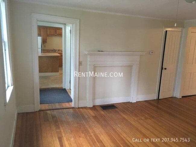 269 1/2 French St in Bangor, ME - Building Photo - Building Photo