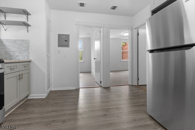 262 Parker Ave in Clifton, NJ - Building Photo - Building Photo