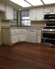 1105 Rebecca Ave in Ridgecrest, CA - Building Photo - Building Photo