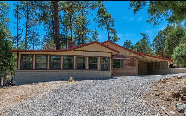 101 Grant Dr in Ruidoso, NM - Building Photo - Building Photo