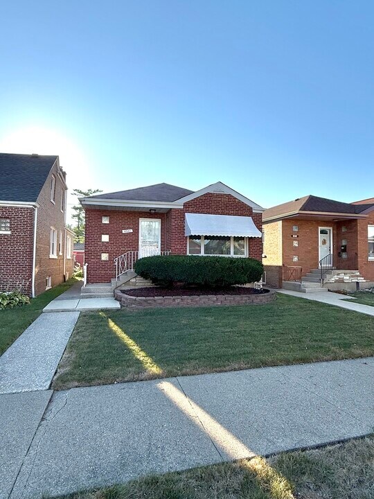 8542 S Winchester Ave in Chicago, IL - Building Photo