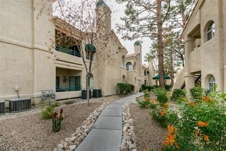 2251 Wigwam Pkwy, Unit 926 in Henderson, NV - Building Photo - Building Photo