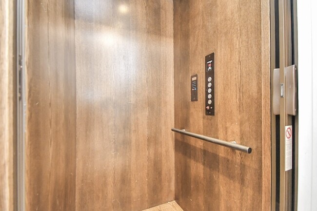 property at 631 N Live Oak St